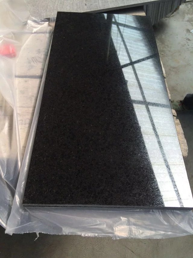 G684 tiles polihsed and flamed 
